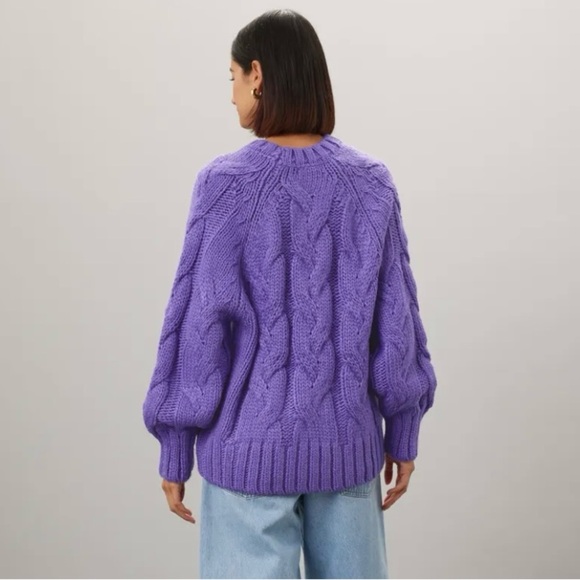 Love, Whit by Whitney Port Purple Chunky Crew Neck Cable Knit Sweater Size Small - Picture 2 of 8